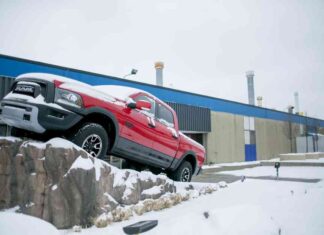 Stellantis Announces Layoffs and Discontinuation of Old Ram 1500 Model news-10082024-103456