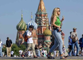 Vladimir Putin’s Spending Boosts Russia’s Economy: Impact and Analysis news-12082024-005615