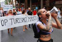 The Misconceptions of the Tourism Industry: Common Mistakes and Solutions news-14082024-180146