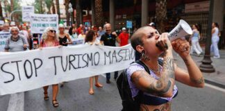 The Misconceptions of the Tourism Industry: Common Mistakes and Solutions news-14082024-180146