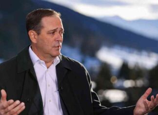 Cisco Reports Earnings and Revenue Beat, Cuts 7% of Workforce news-15082024-073641