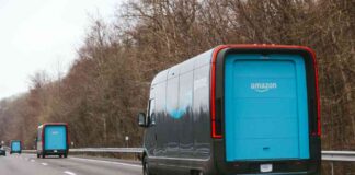 Rivian Temporarily Pauses Amazon Van Production Due to Parts Issue news-18082024-124808