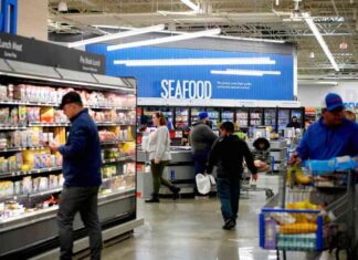 Retailers Bucking Predicted Spending Slowdown news-25082024-105340