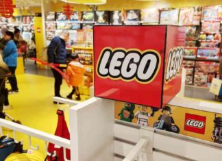 Lego Revenue Surges 13% in First Half of 2024 with Lego Fortnite and Diverse Brick Sets news-28082024-110849