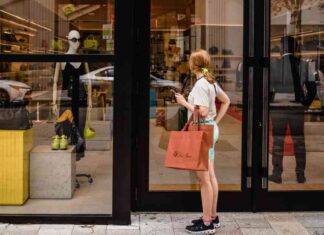 America’s Economy: Potential Consumer Crunch Ahead news-28082024-231934