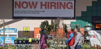 July Job Openings Decline, Indicating Labor Market Softening news-04092024-234650