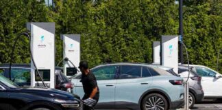 Regional Disparities Persist Despite Progress in EV Infrastructure Development news-10092024-035403
