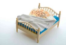 EUR/USD Three-Week Low: ECB Easing Expectations – Forex Market Update news-04102024-115427