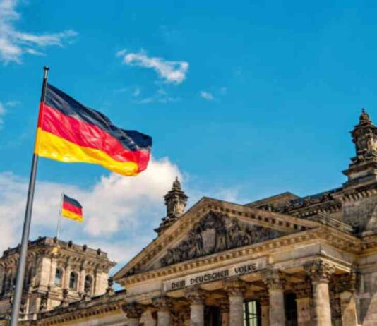 ZEW Economic Sentiment November Forecast: Will it Match October’s Improvement? news-12112024-101401